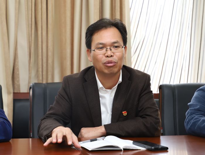 陳祖訓(xùn)發(fā)言。李立云 攝1.jpg