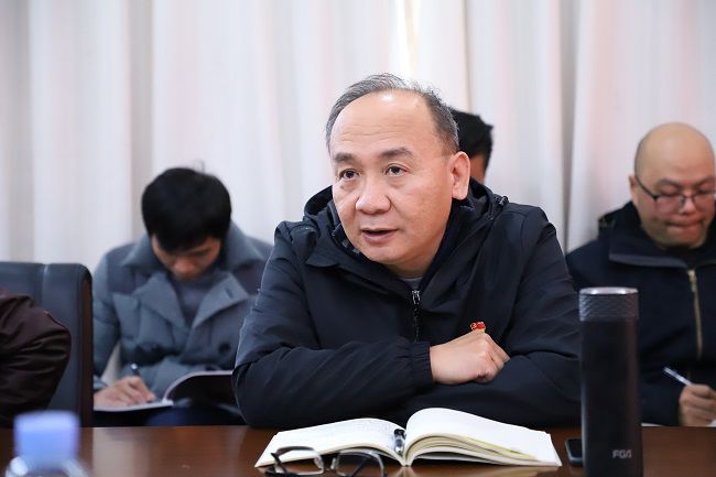 陸烜講話。侯健杰 攝（修圖）.jpg